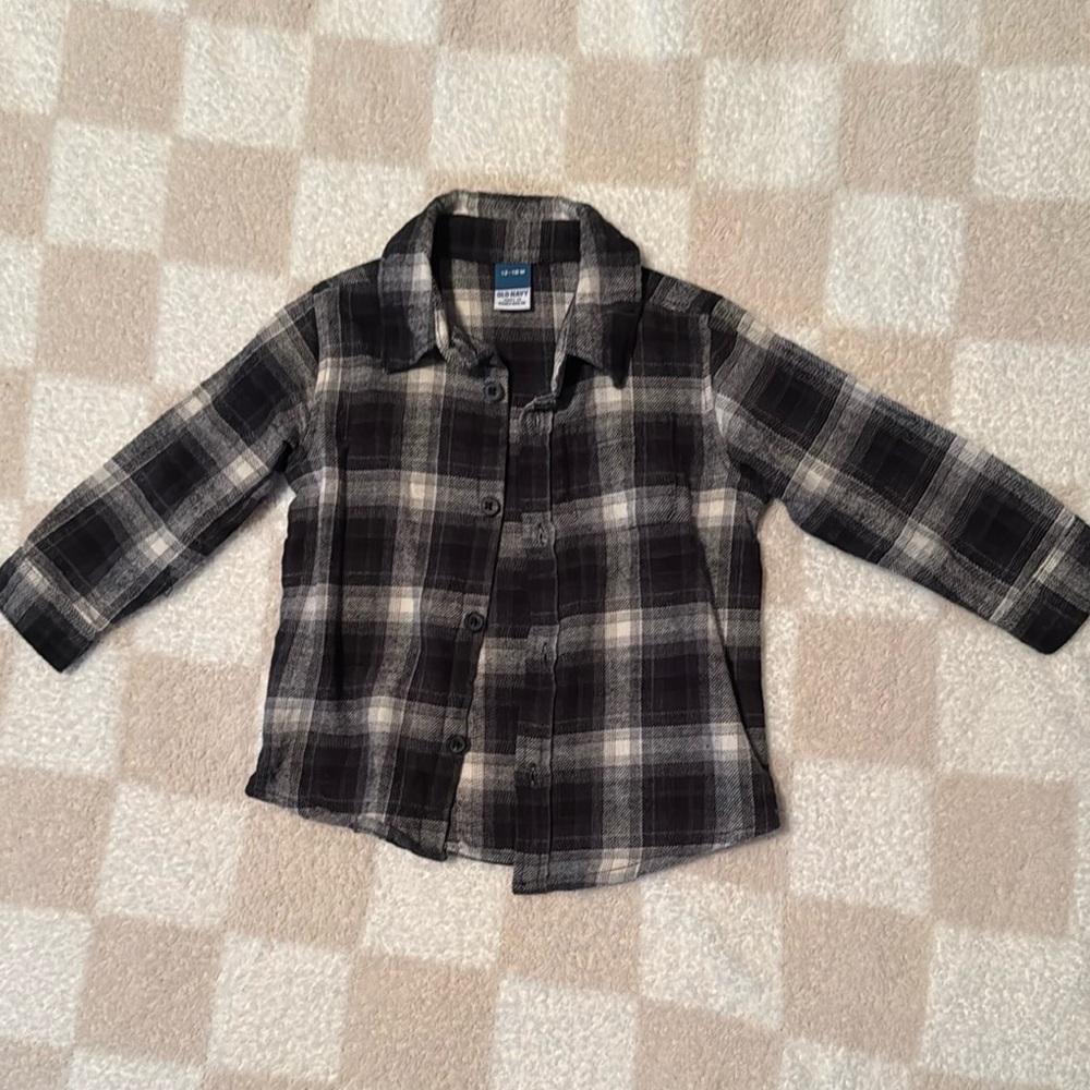 *NEVER WORN* Old Navy Boys Plaid Shirt